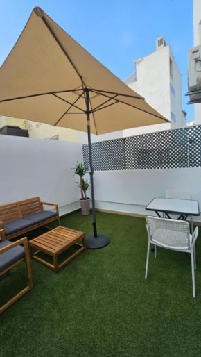 Apartment with terrace - Strategic location